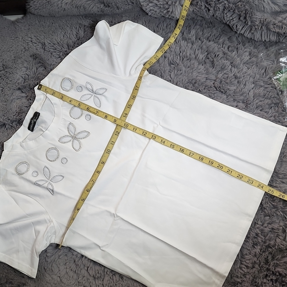 On Twelfth White Stones T-Shirt Size: Various - Picture 6 of 7